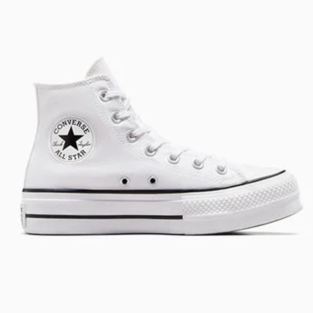 Women's Chuck Taylor All Star Lift Platform Canvas White Size 7 Sneakers